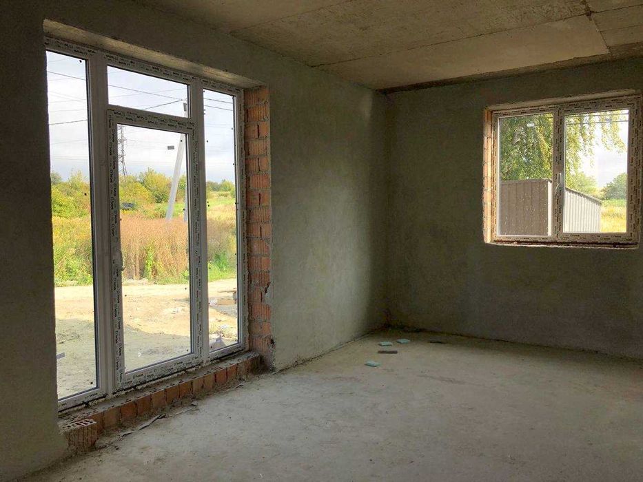 Продаж ексклюзивного котеджу з власною земельною ділянкою у Винниках