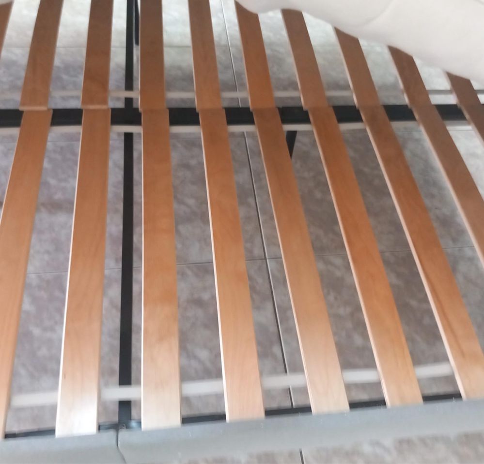 Cama e colchao ikea