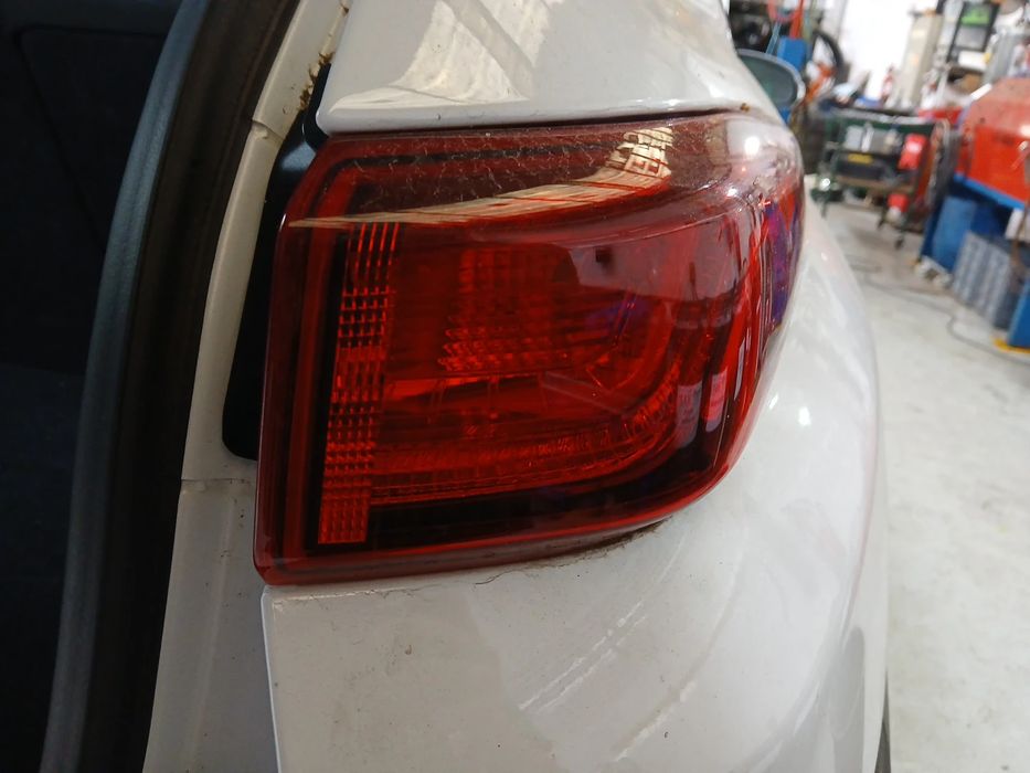 Farolim direito HYUNDAI Kauai (OS)