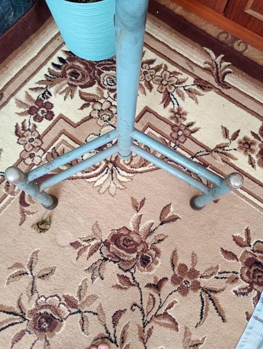 Вішалка для одягу