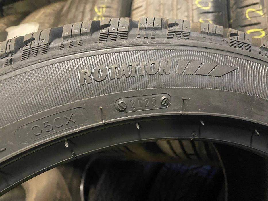235/45R18 Kormoran Snow cztery nowe opony zimowe 2025r