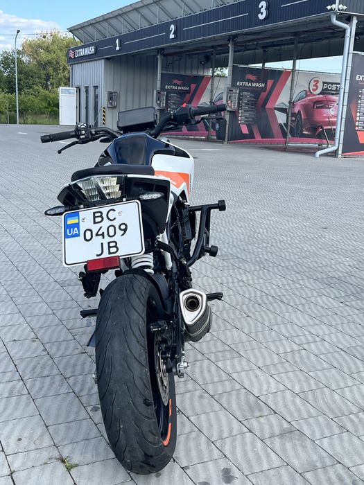 ktm duke 390 2021