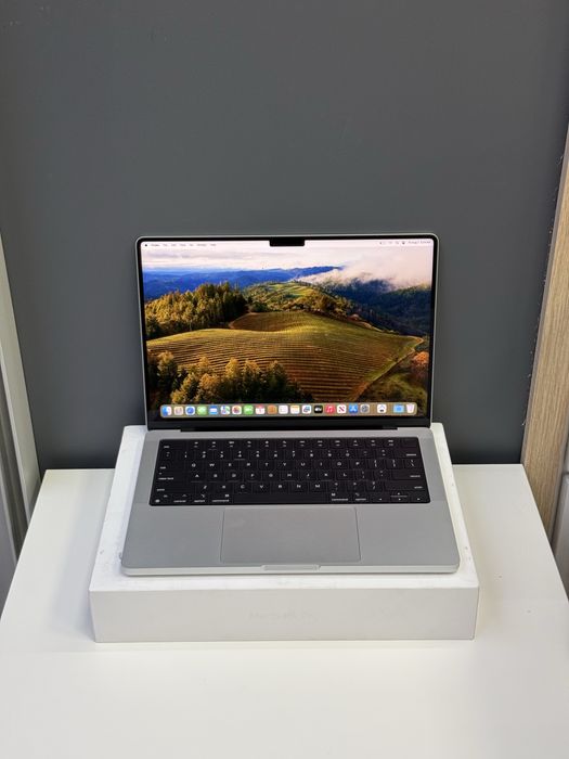 Б/у MacBook Pro 14’ M3 16/1Tb Silver | Повний комплект