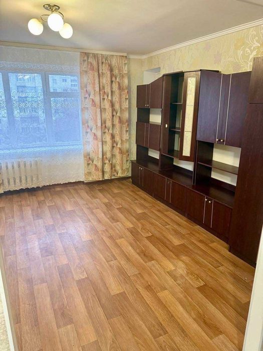 41487 Продається світла 2-кімнатна квартира у Пд-Зх районі!