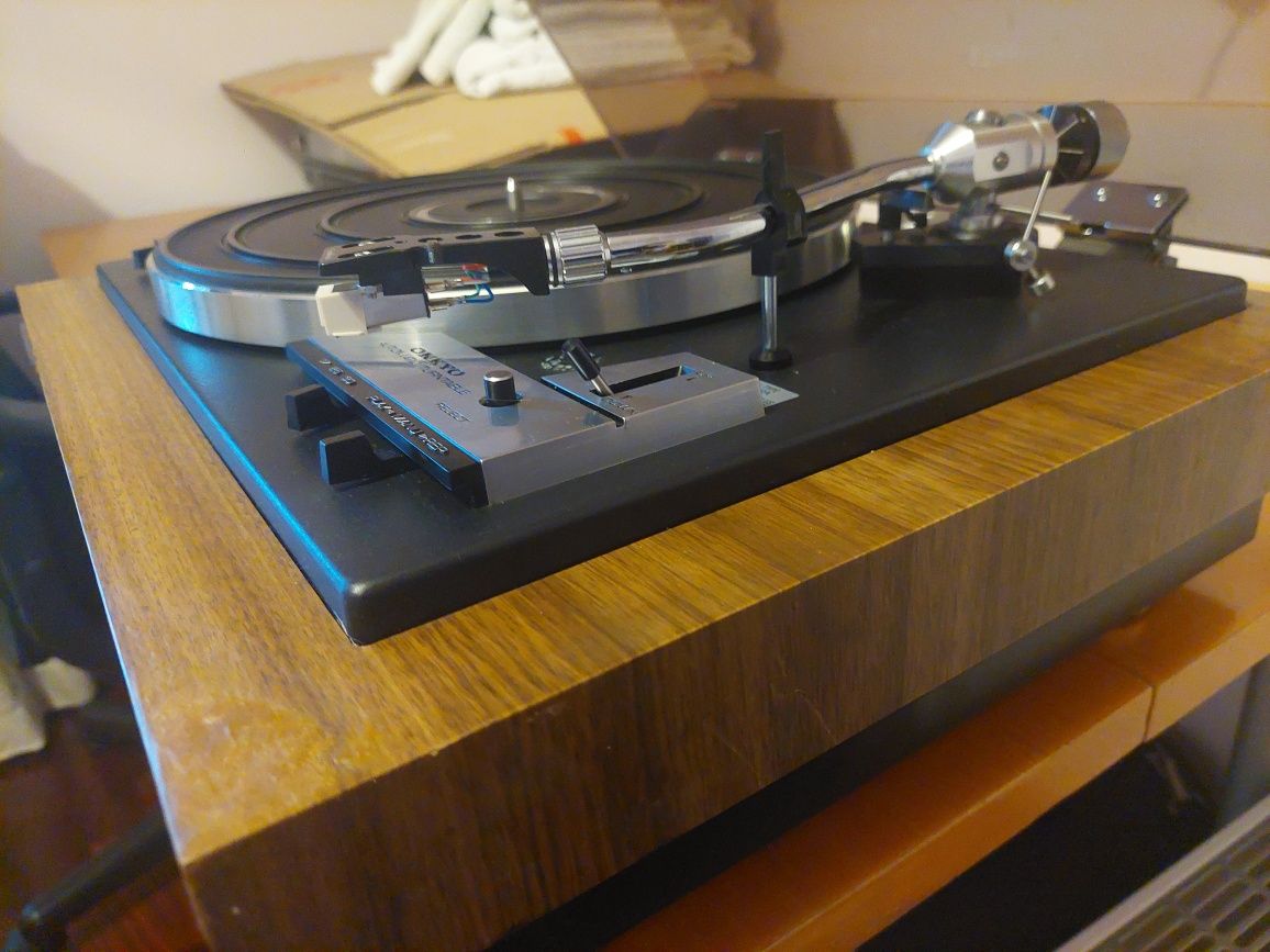 Gira discos Onkyo CP-60A + Aperelhagem  c/ colunas