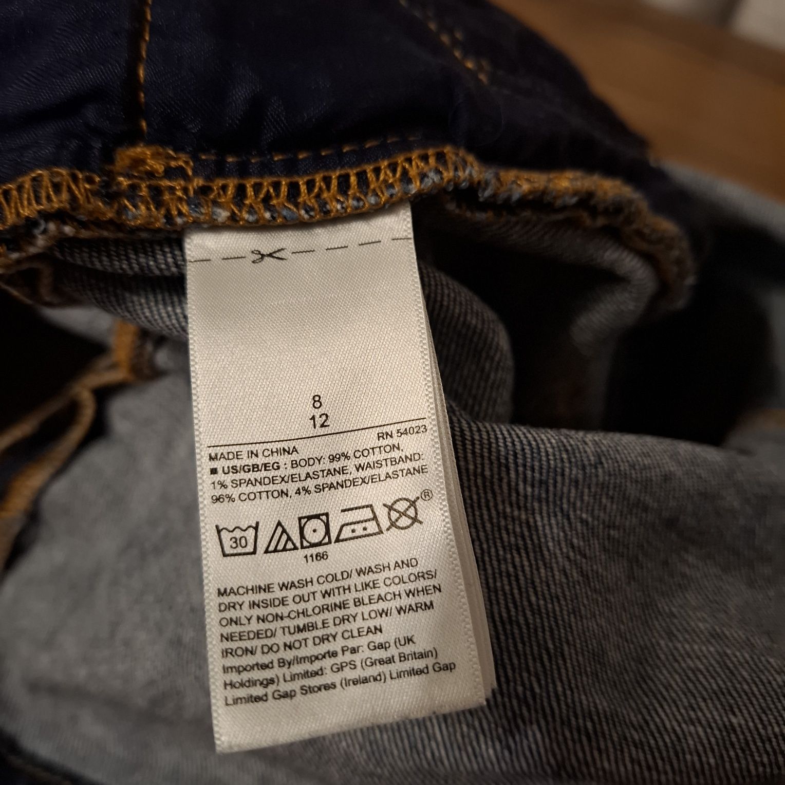 Продам джинсову спідницю для вагітних від Gap