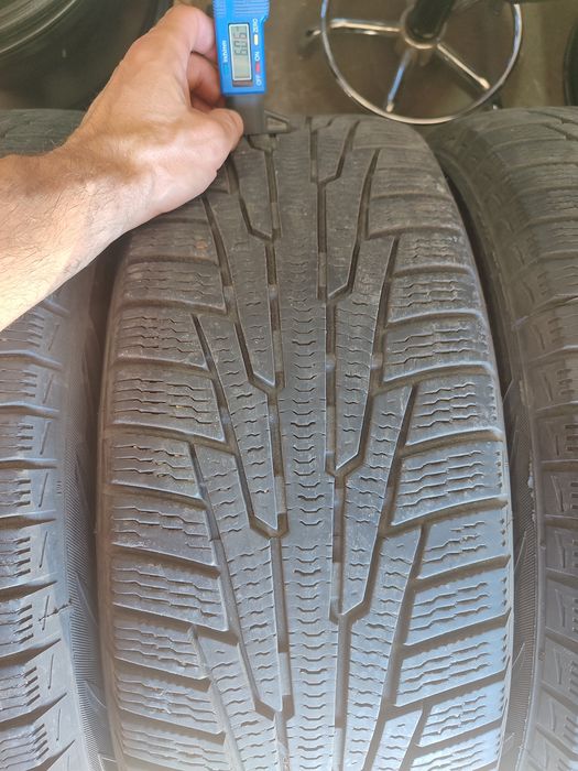 Резина зима 215.60.17 nokian