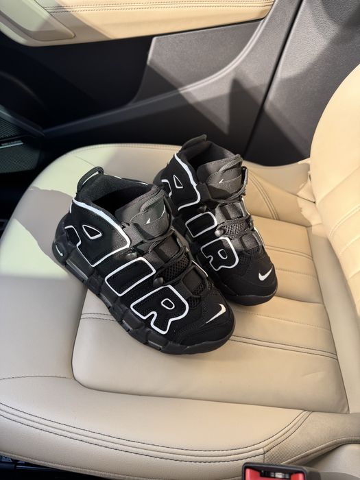 Nike Air More Uptempo Black White