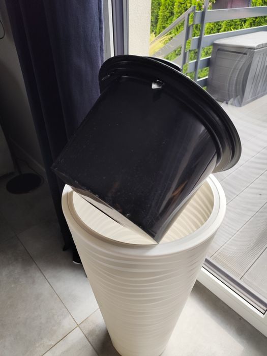 Donica z wkładem plastikowa