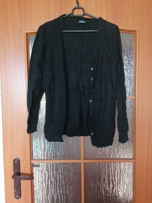 czarny rozpinany sweterek