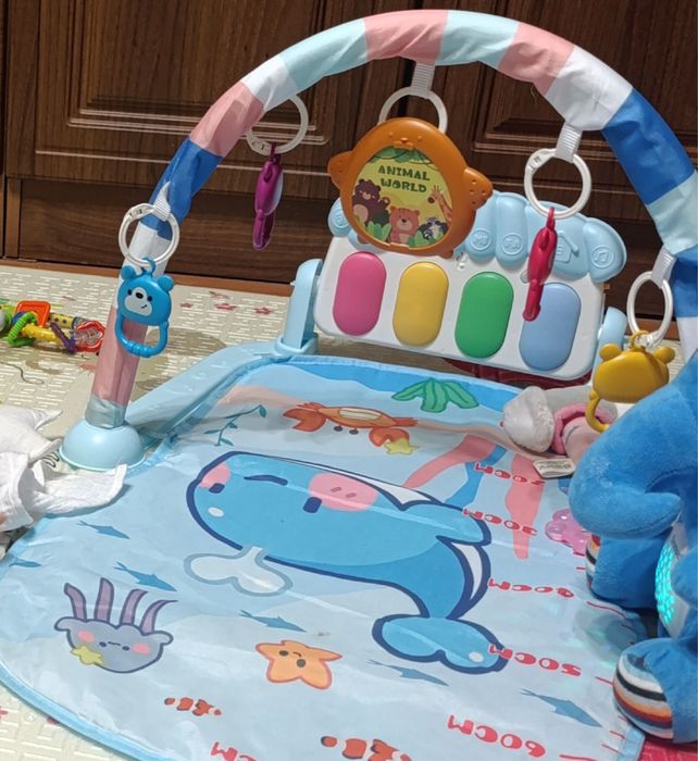 Розвиваючий коврик  для немовлят