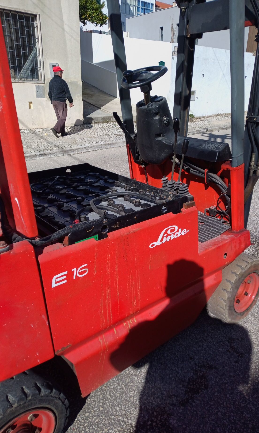 Empilhador linde 1600 triplex