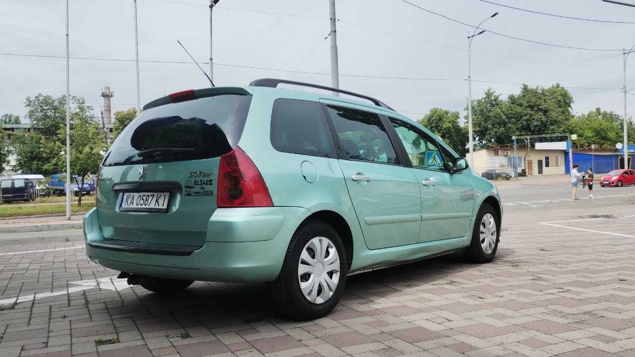 Живий симпатичний універсал Peugeot 307 SW 1.6 MT