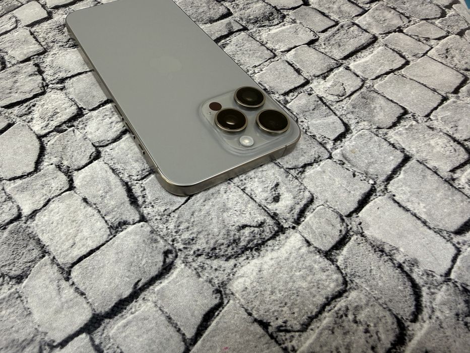Iihone 15 Pro Max 256gb neverlock Natural Titanium Global 860$