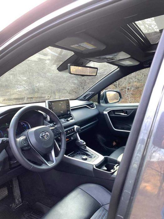 Toyota Rav4 Гібрид 2021