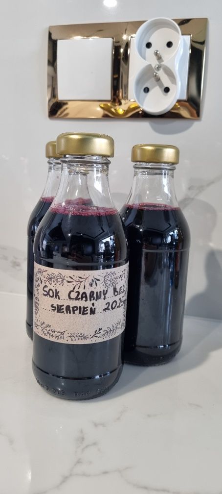 Czarny bez sok syrop owoce aronia malina pigwowiec japoński sosna