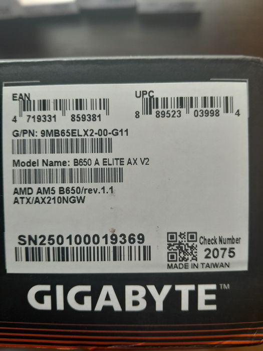Материнська плата GIGABYTE B650 AORUS ELITE AX V2