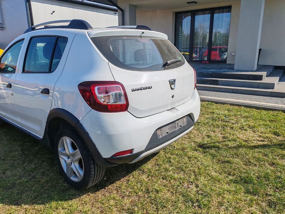 Zderzak tył tylny kompletny DV369 Dacia Sandero II Stepway 12-16
