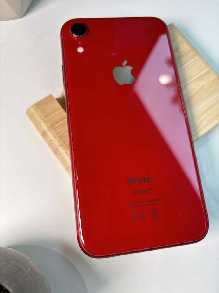 Iphone XR червоний на 64GB памʼяті