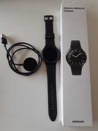 Smartwatch Samsung Galaxy Watch 4 Classic mało używany.