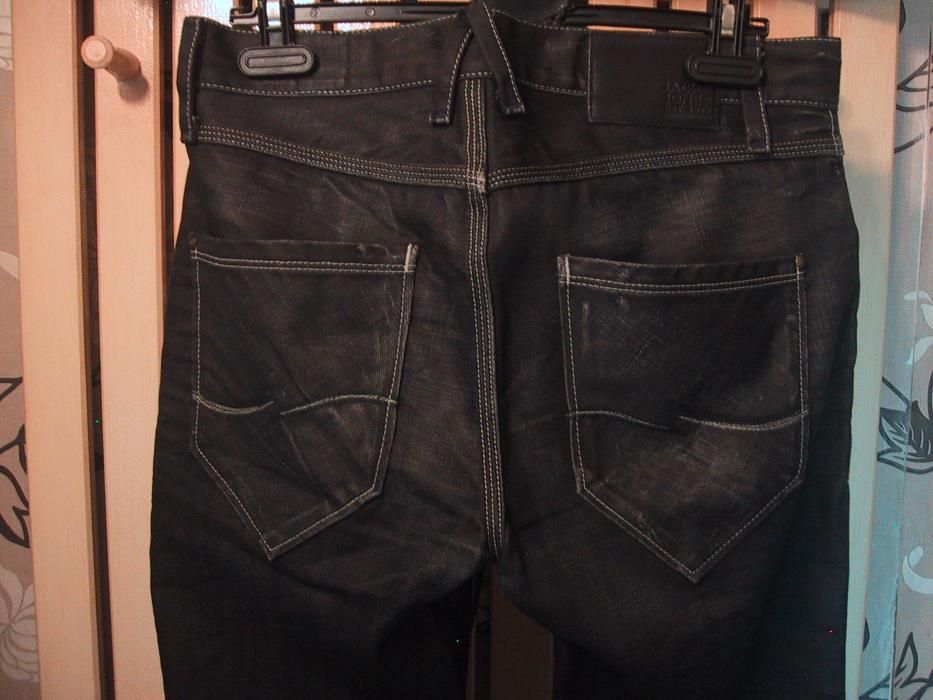JACK & JONES.Spodnie czarne dżinsy,lakierowane.Pas.80cm.L.Wysyłka