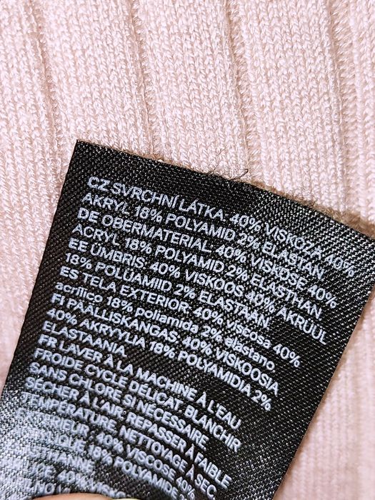 Bluzka na ramiączkach crop top prążkowany wiskoza dekolt helter 38 40