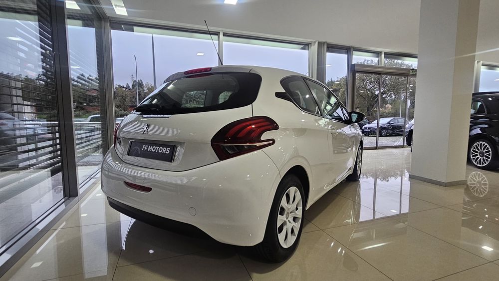 Peugeot 208 1.2  2017