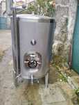 Cuba de inox 500 L, como nova.