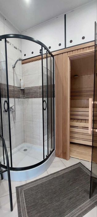 Domek całoroczny+sauna, doba 400zł/2os + 50zł/kolejna os. Max 6 os.