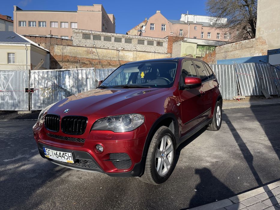Doinwestowane BMW X5 w pięknym kolorze individu + HiEnd Audio car play