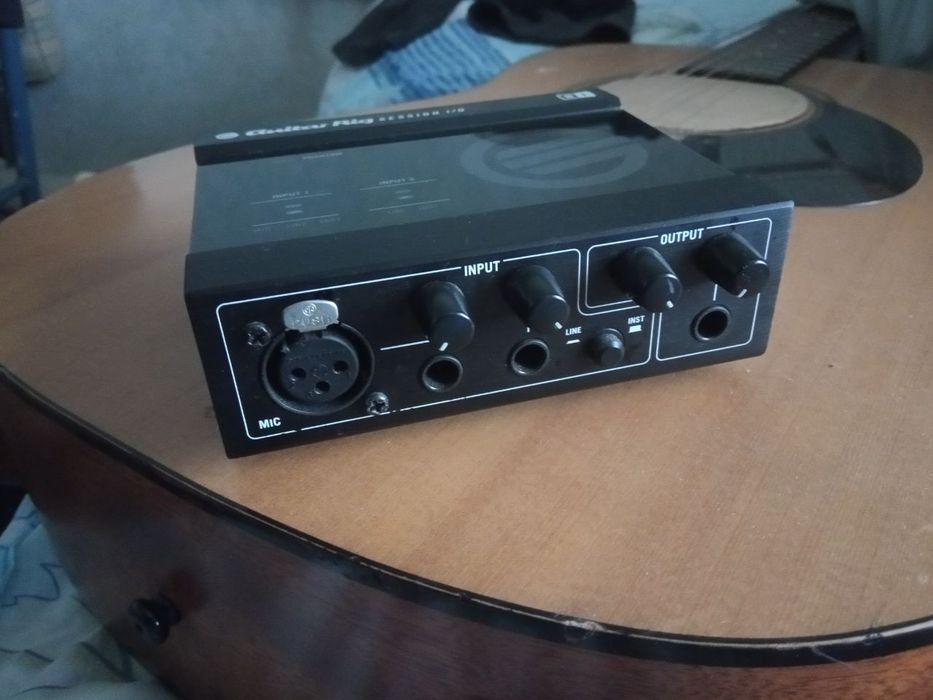 Звукова карту Native Instruments Guitar Rig Session I/O