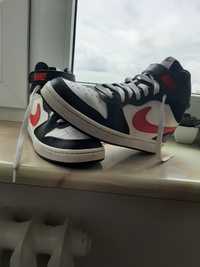 Nike court borough mid 2 bg rozmiar 40