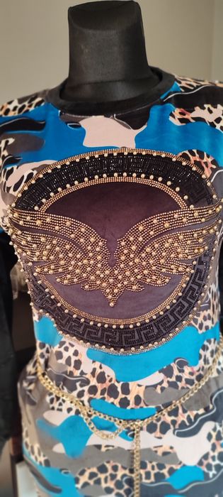 Sukienka welurowa Tatu