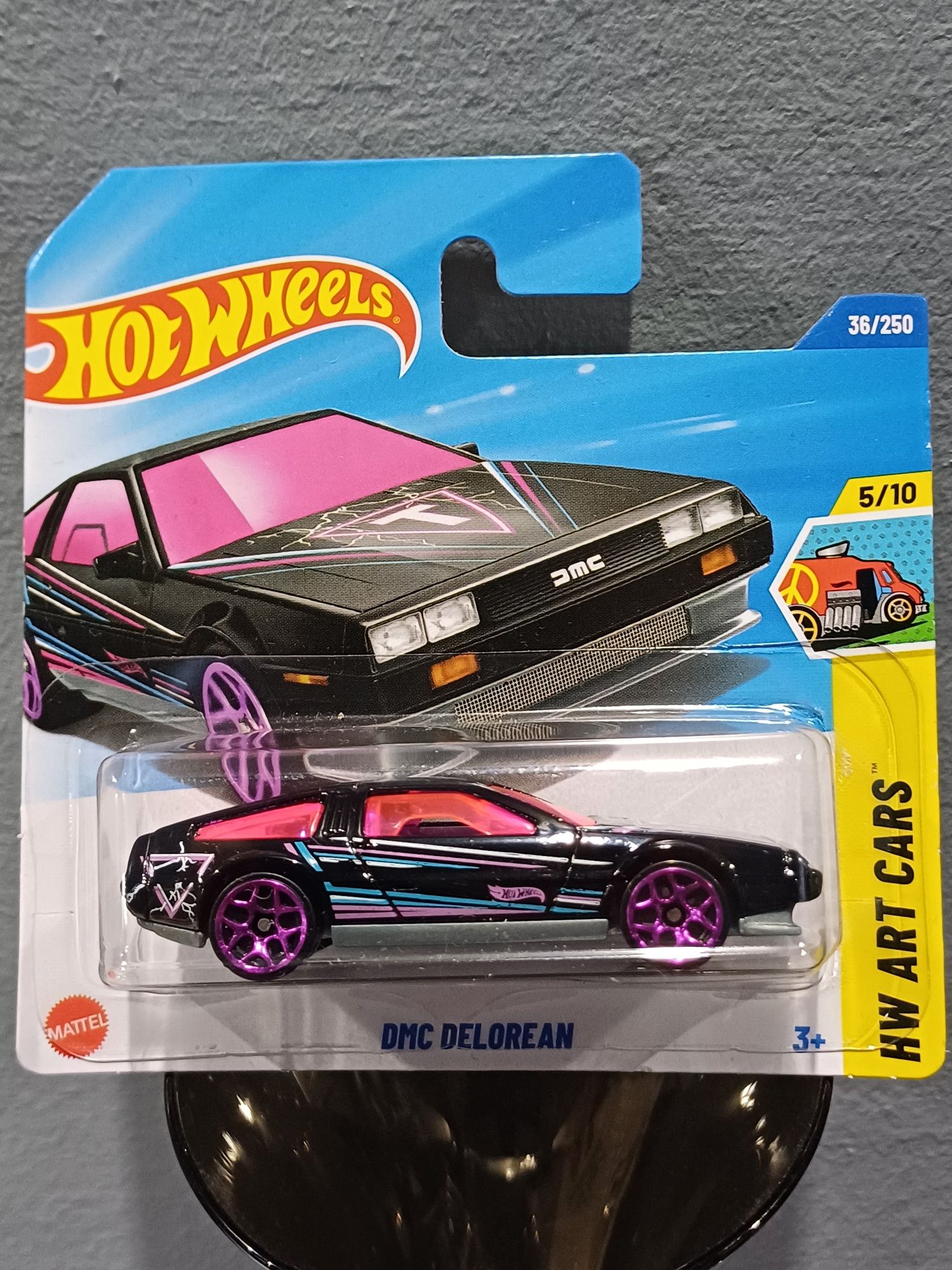 Hot Wheels DMC DeLorean Art Cars