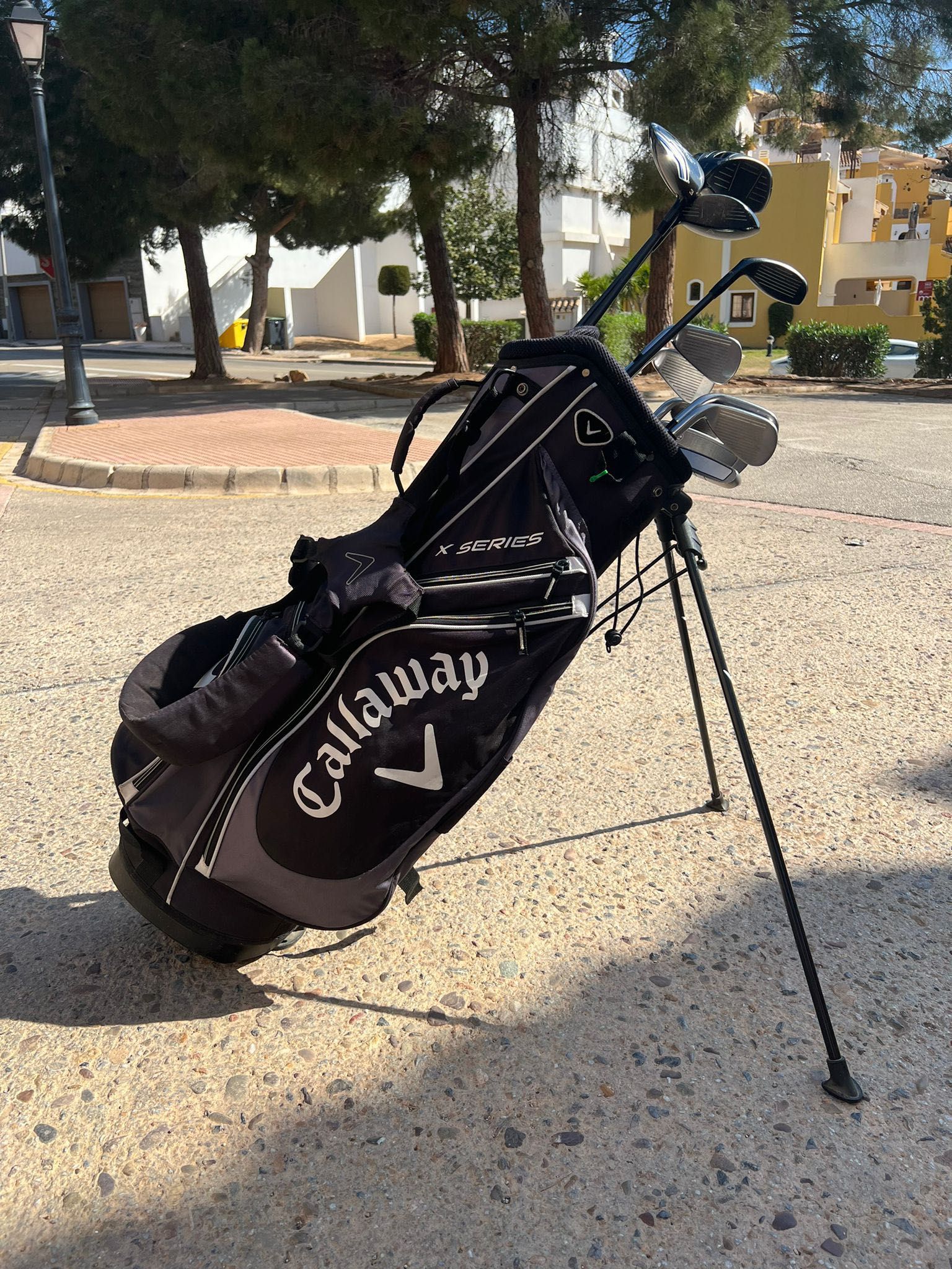 Zestaw kijów golfowych Callaway X Series 13 szt. z torbą
