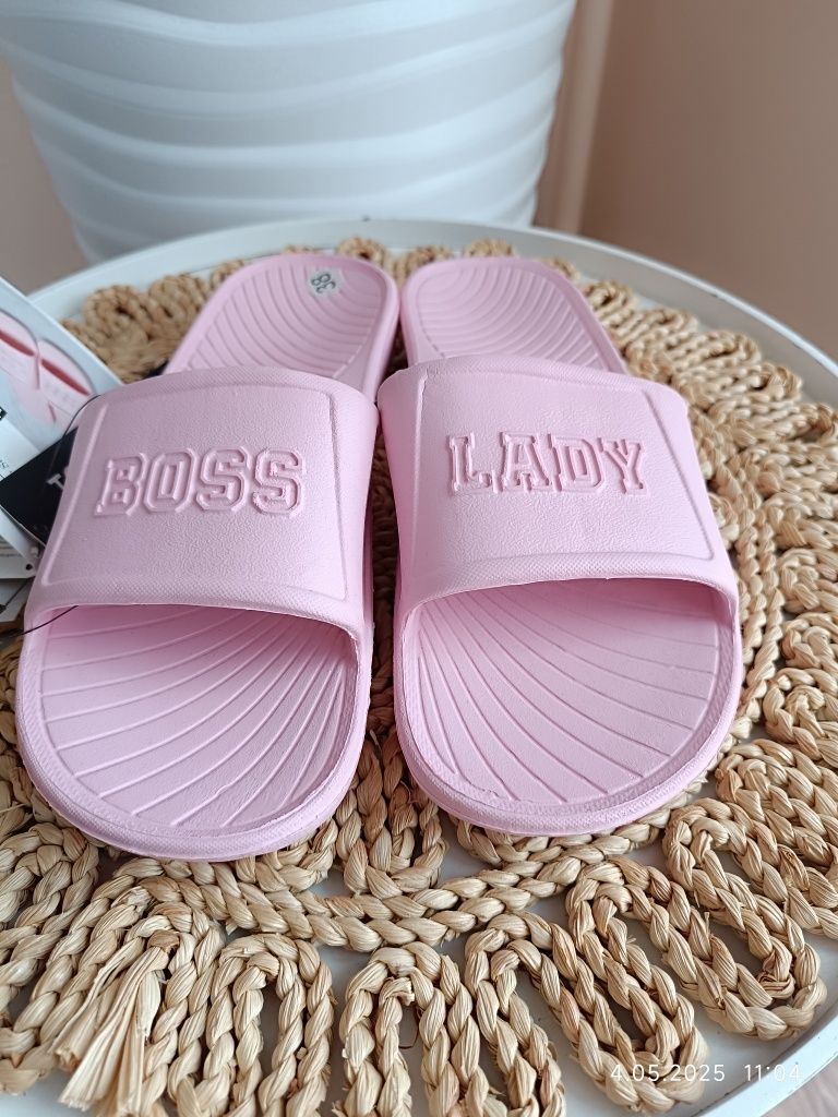 Nowe klapki damskie Tom & Rose r 38