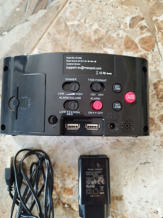 Zegar budzik swiatlo