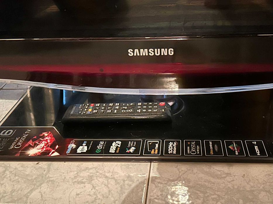 TV SAMSUNG Crystal Serie 6