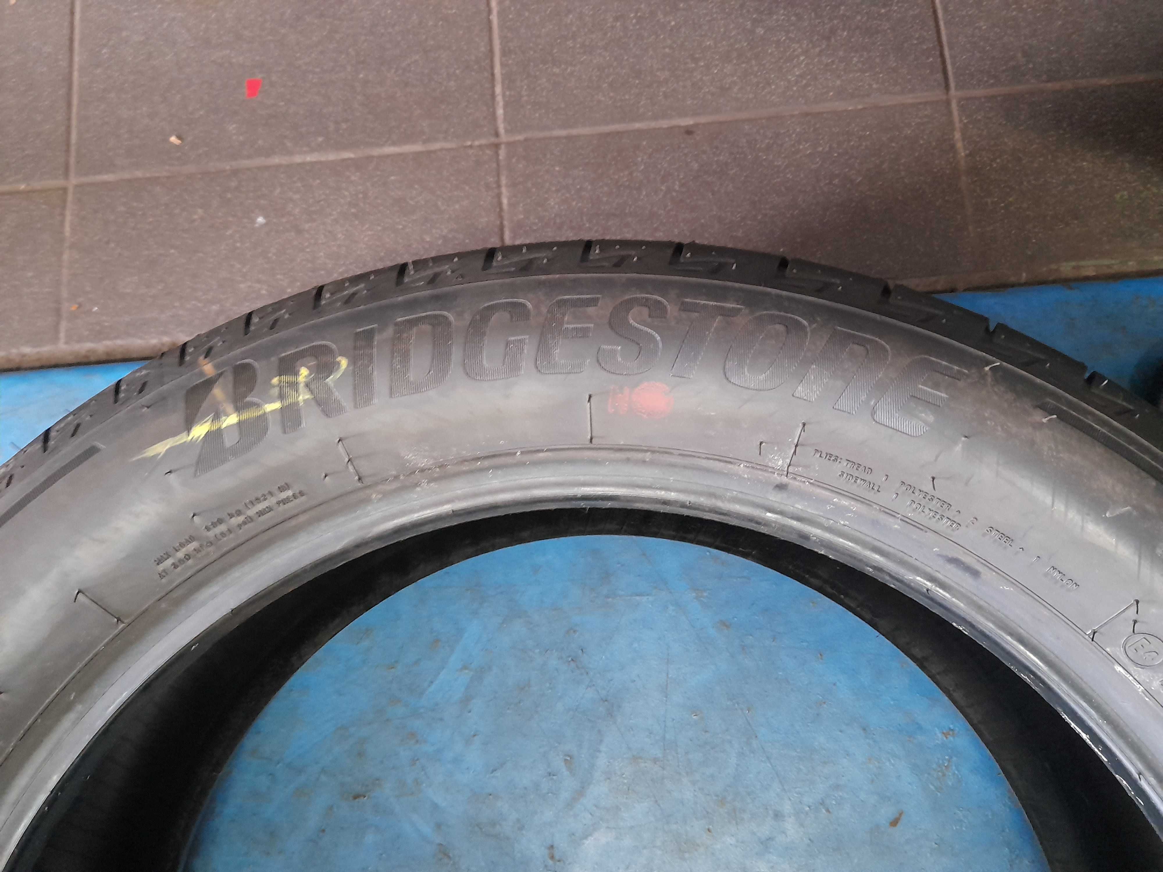 Opony demo 215/55r18 Bridgestone