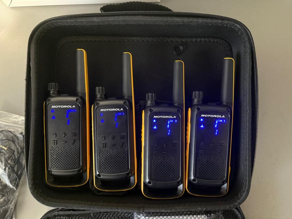 Рація 4шт Motorola Talkabout T82 Extreme Quad Pack + безкоштовні навуш