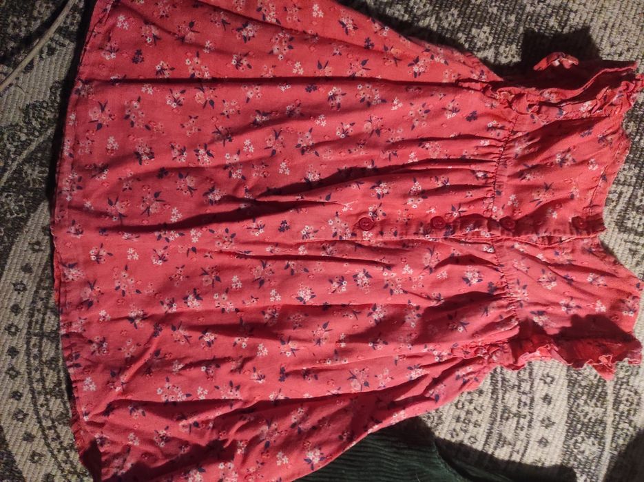 2 vestidos para menina