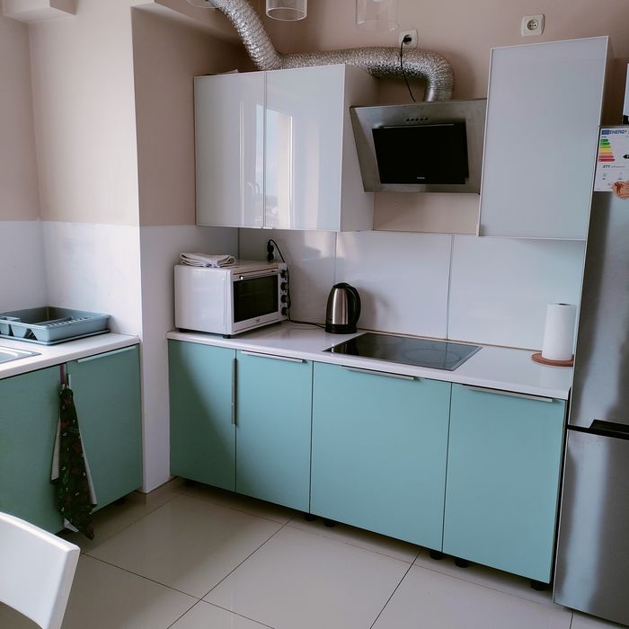 Duże mieszkania dla pracowników z kuchnią łazienką wyposażone nowe