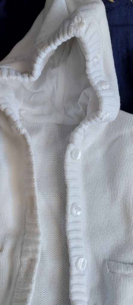 Sweterek biały idealny na chrzest 56/62