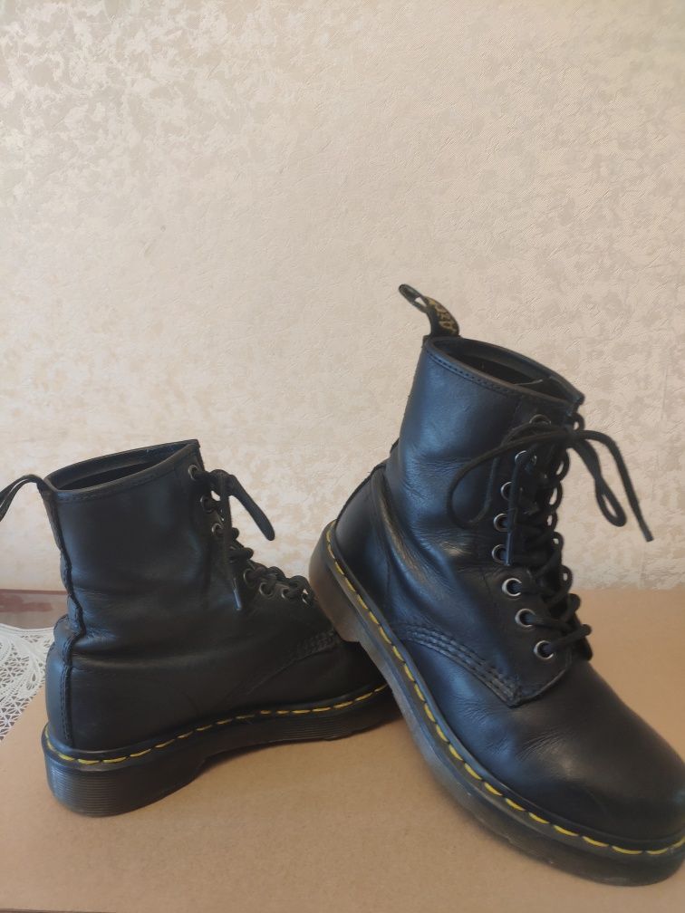 Dr. Martens черевики