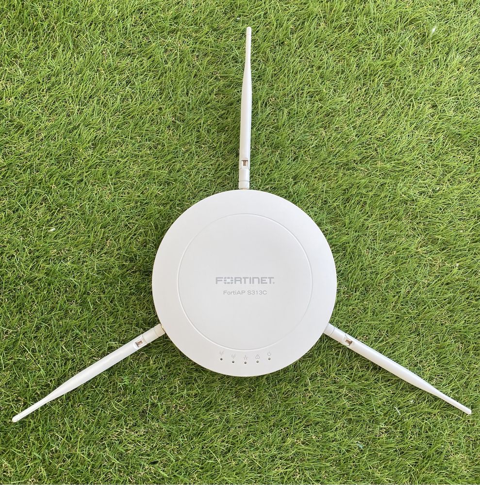 WiFi професійна точка доступа Fortinet FortiAP-S313C
