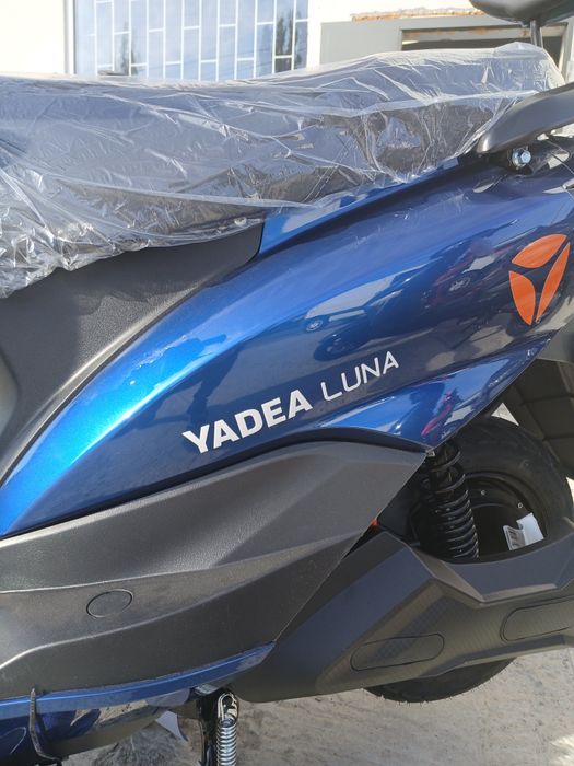 2025 Електроскутер Yadea Luna Електричний мопед скутер електро велосип