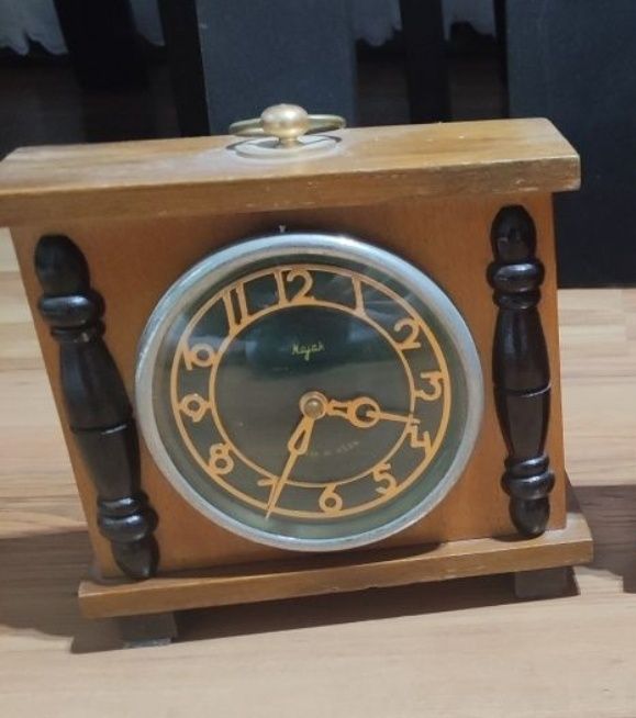 Zegar kominkowy Majak drewniany