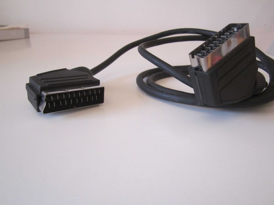 Cabo preto euroconector / SCART / macho - macho 1,38 m