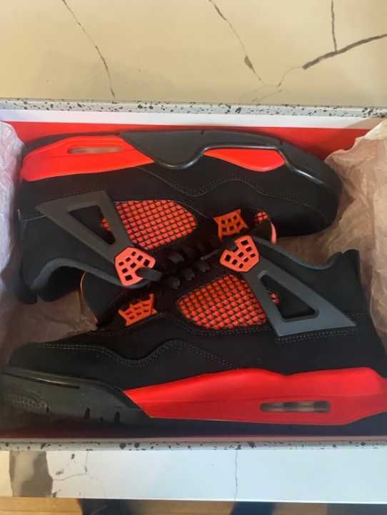 nowy Jordan 4 Retro Red Thunder Moda rozmiar.41