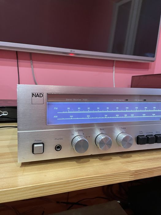 Стерео ресивер Nad 7020